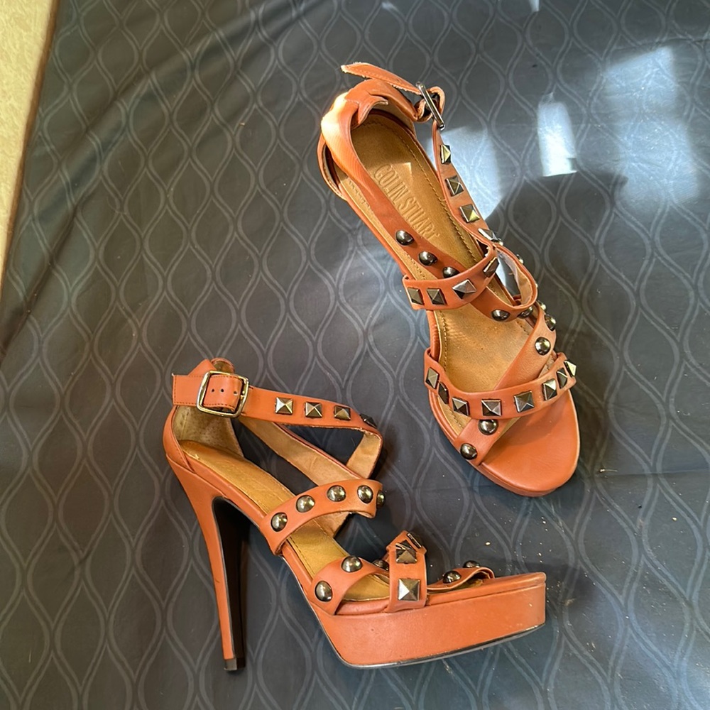 Colin Stuart heels